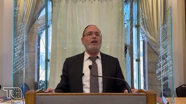 Chanukah: Zeidim Vs. Oskei Torasecha