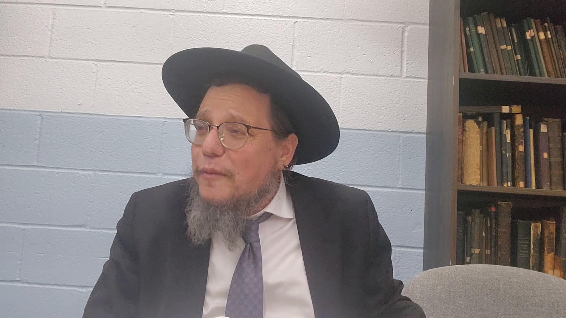 Lomdut on Va'eira: Paroh Moshe Rabbeinu Who Owned the Cow?