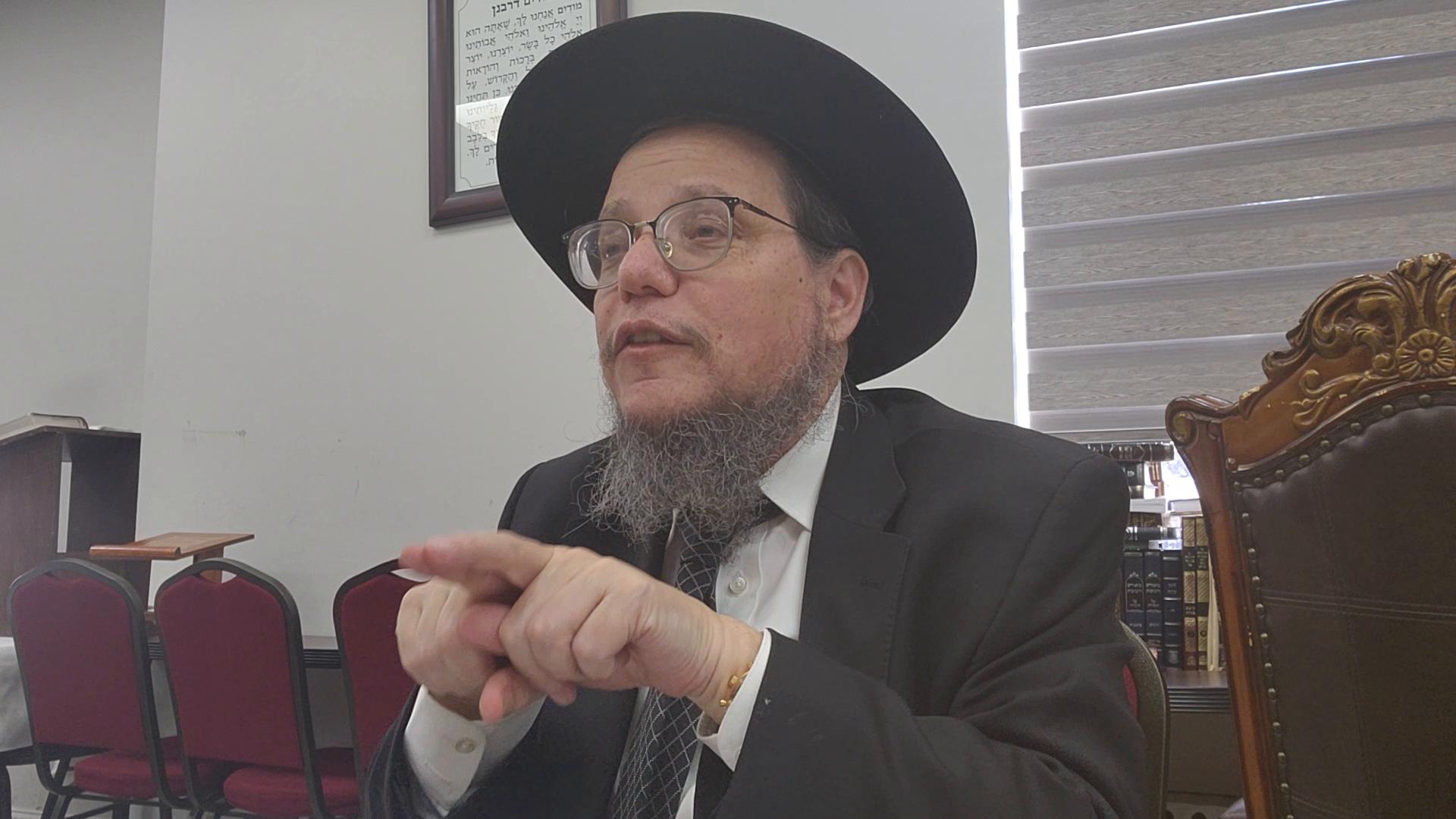 lomdut parshas teruma "Lubatchiver and Novominsker rebbes conversation on beis hamikdash shel aish 