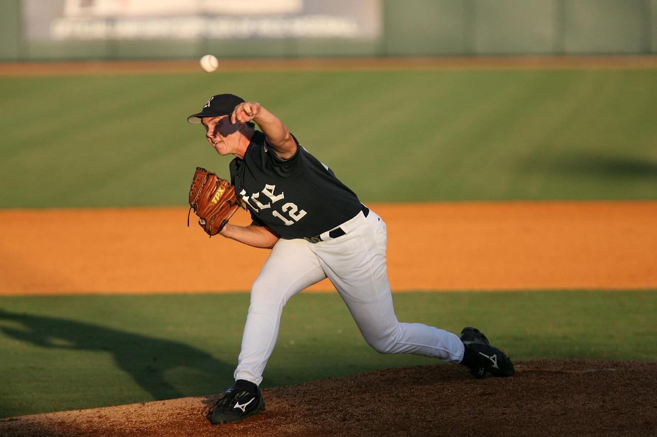 A STORY TO REMEMBER: The Baseball Legend's Famous Pitch
