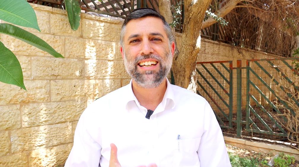 Ekev: Crowns for Moshiach Times