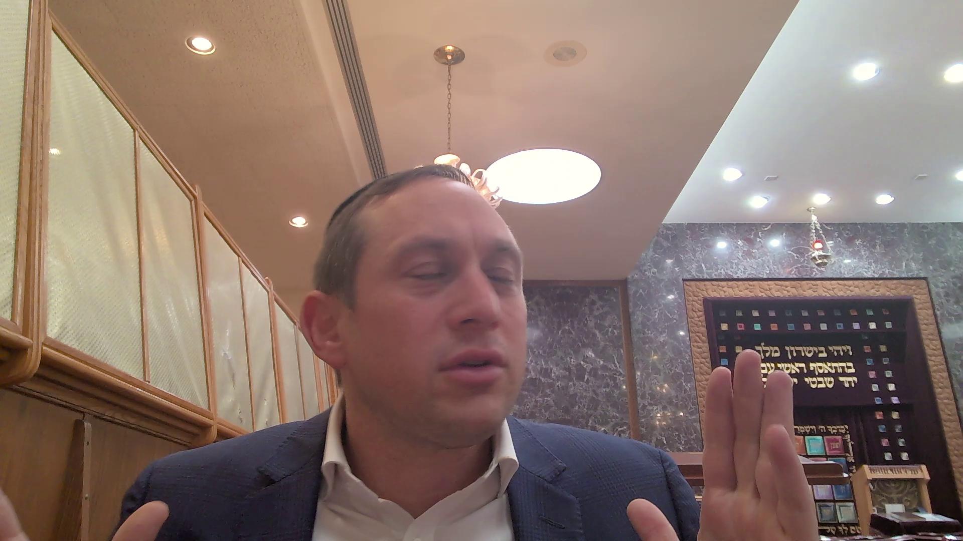 Was there a Bracha to give Eisav? Explaining the dialog between Yitzchak and Eisav
