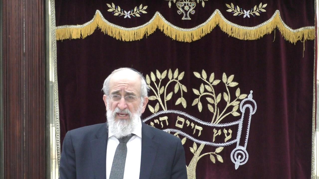 Late Night Mishmar With Rabbi Reisman: Are You Allowed To Make Images Of The Sun and Moon?