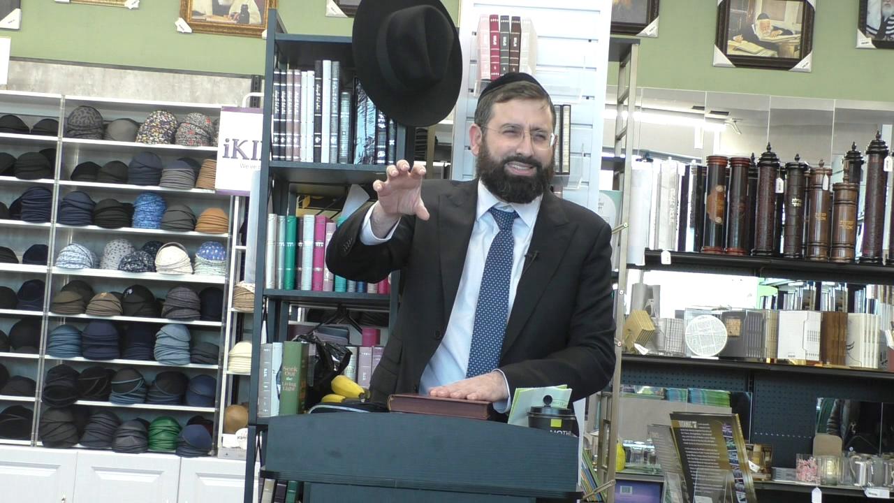 The Birchas Hatzadik on Megilas Esther; "Hi'gida Esther" {Maayan Judaica Uptown Pomona}
