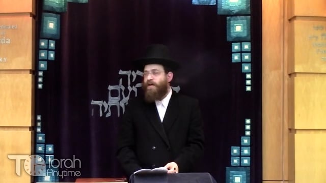 How can we achieve the אור הגנוז from the Chanukah candles?
